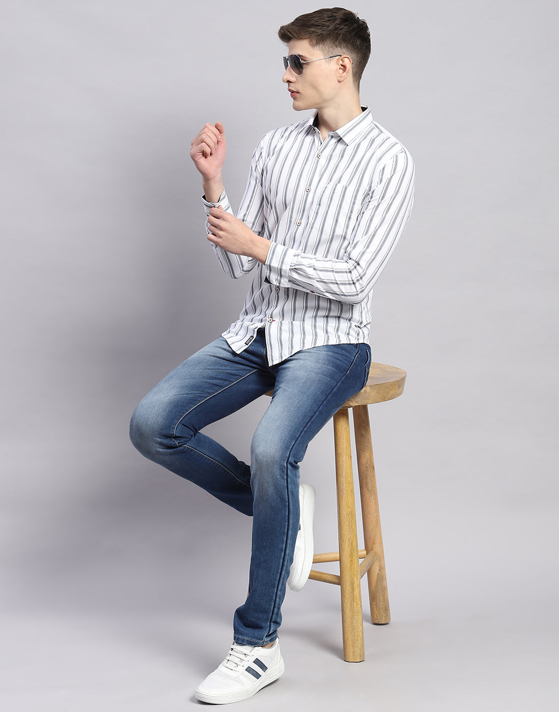 Men White Stripe Collar Full Sleeve Shirt