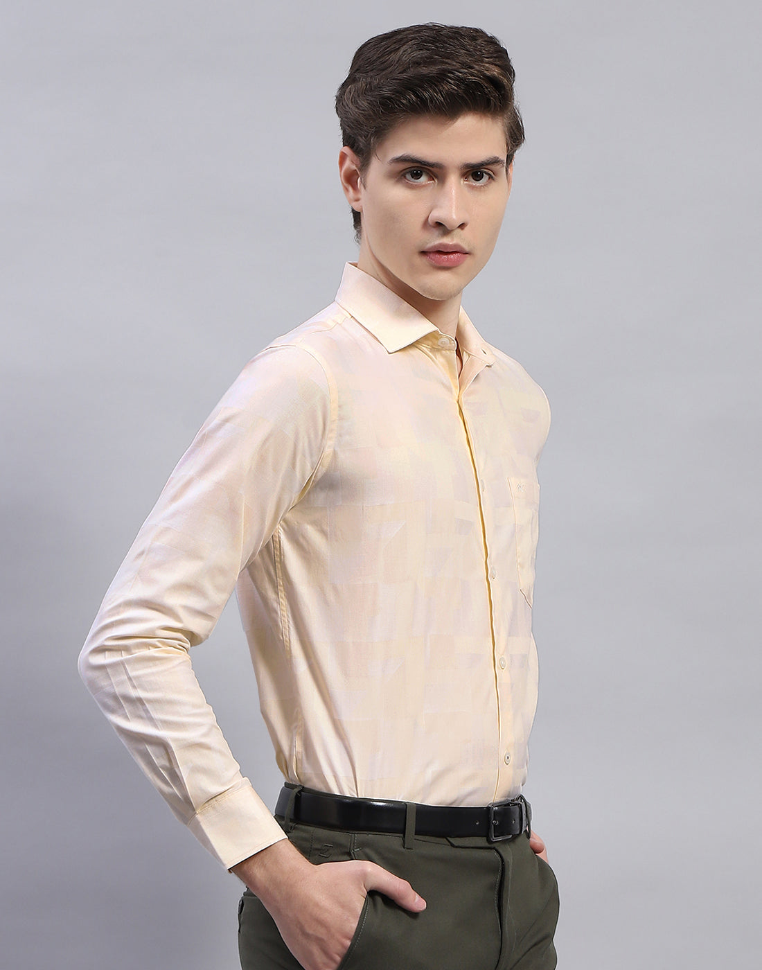 Men Peach Solid Collar Full Sleeve Shirt