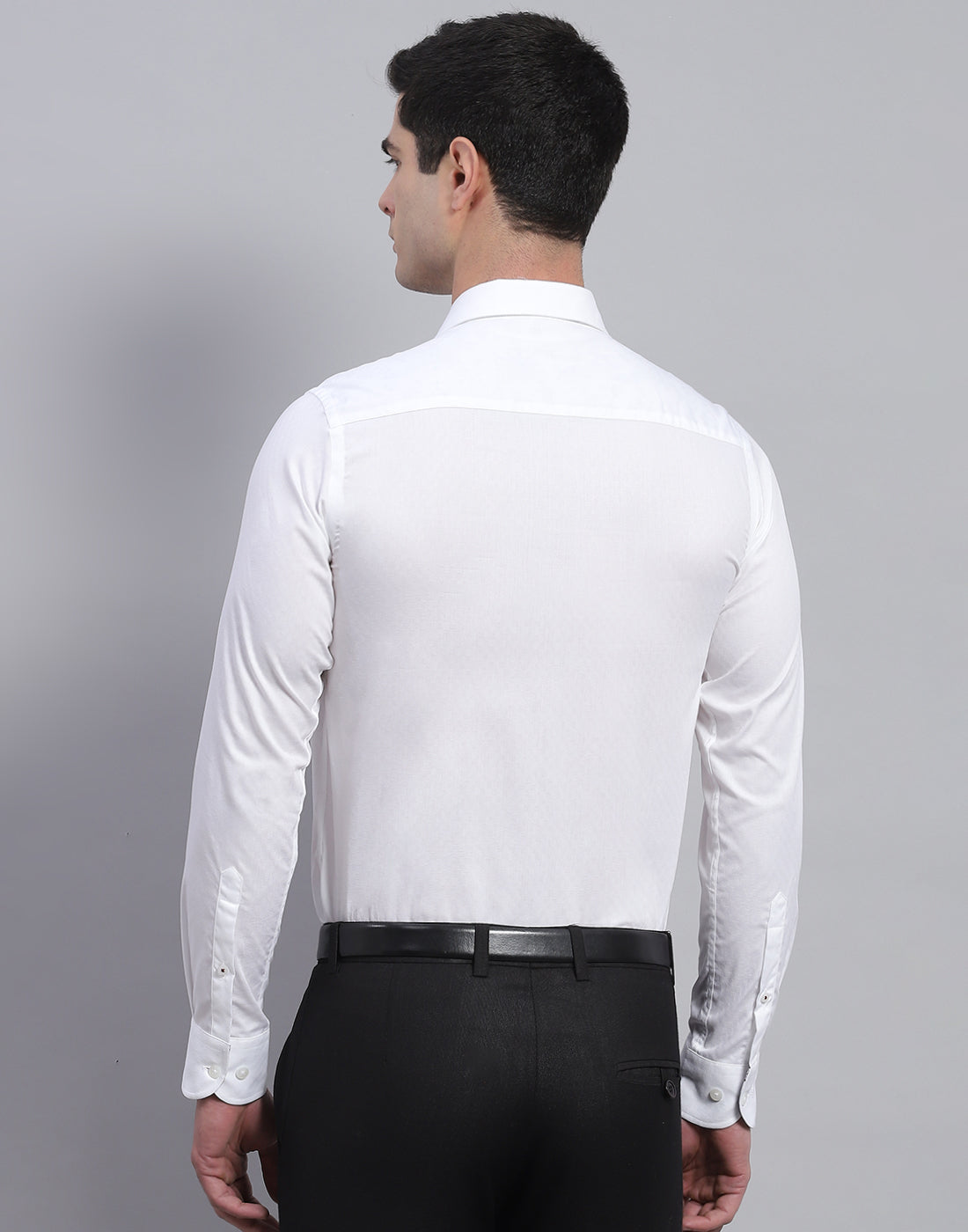 Men White Solid Collar Full Sleeve Shirt