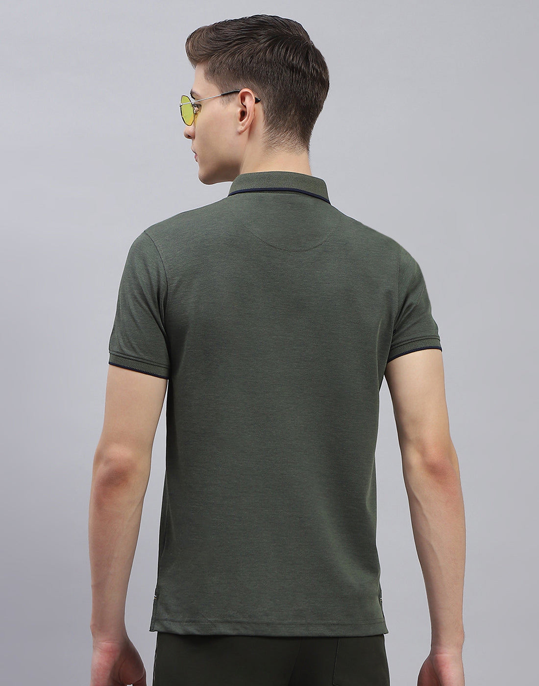 Men Olive Solid Polo Collar Half Sleeve T-Shirt