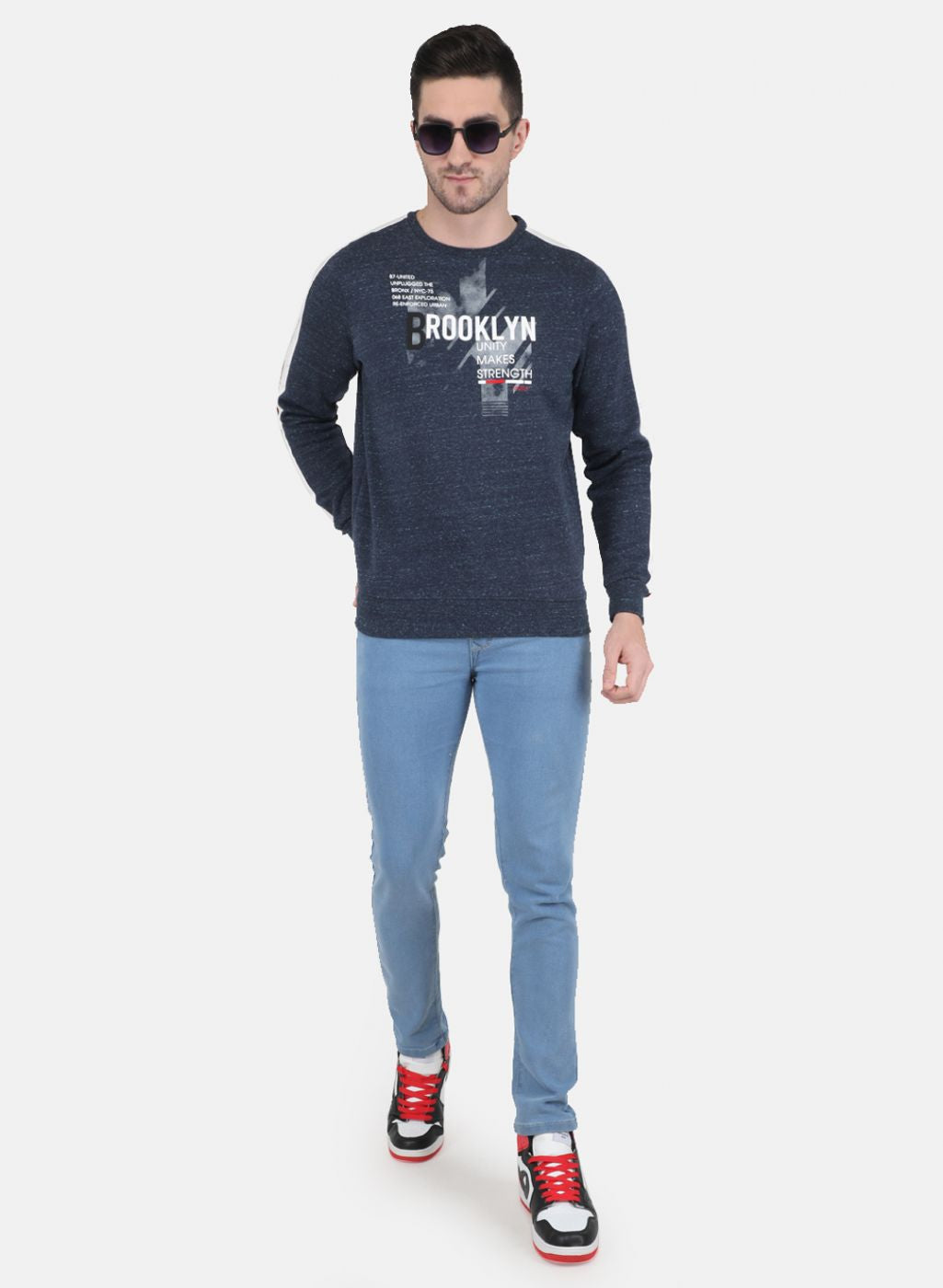 Men Blue Solid Sweatshirt