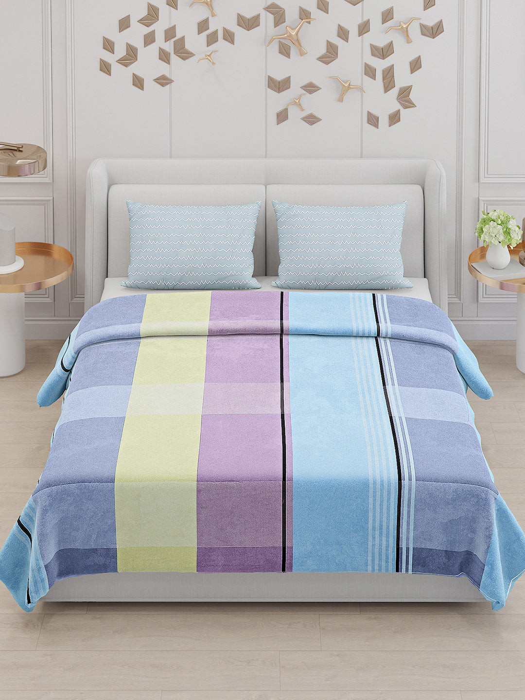 130 GSM Polyester Double Bed Bedsheet with 2 Pillow Covers