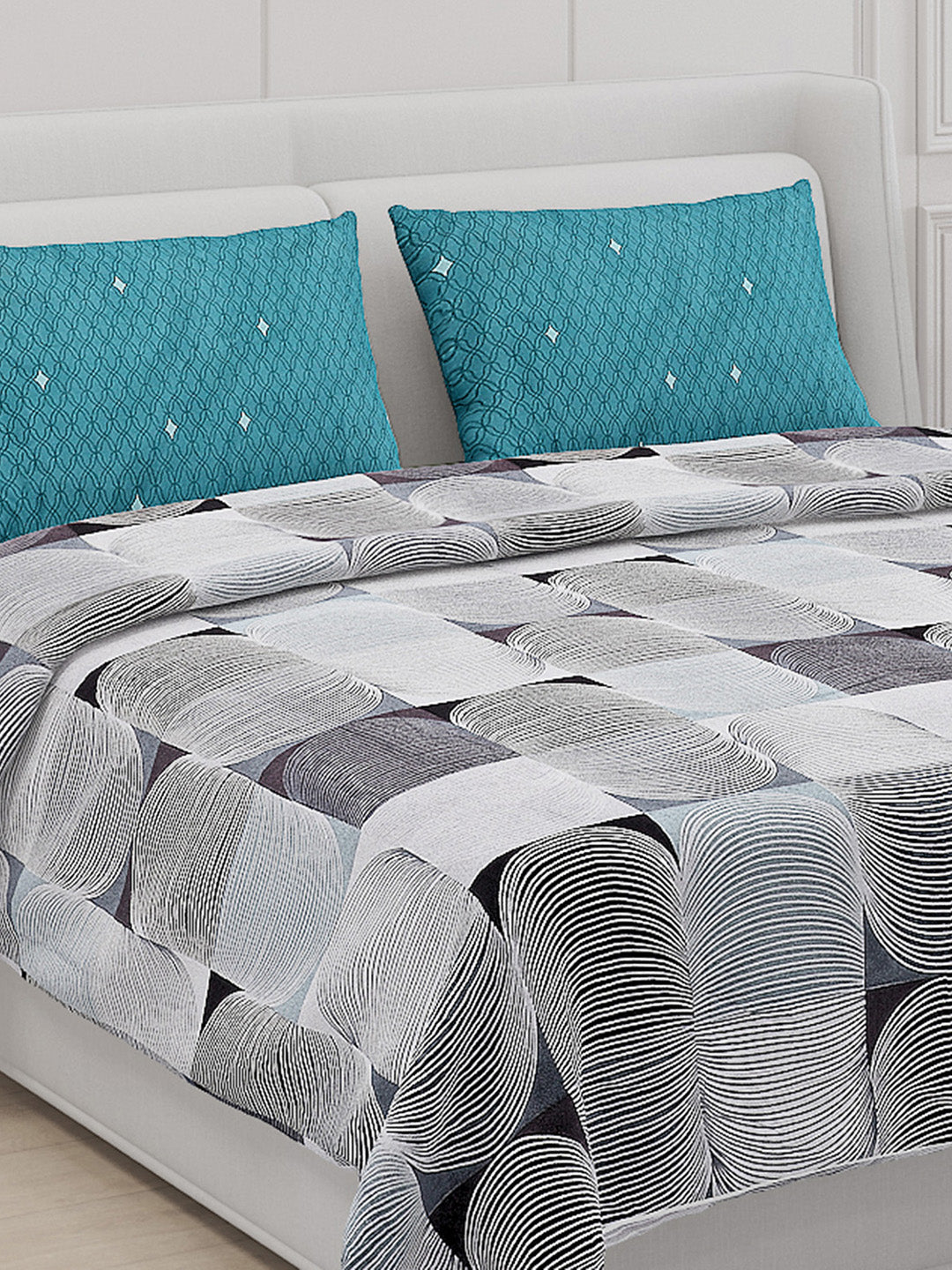 130 GSM Polyester Double Bed Bedsheet with 2 Pillow Covers