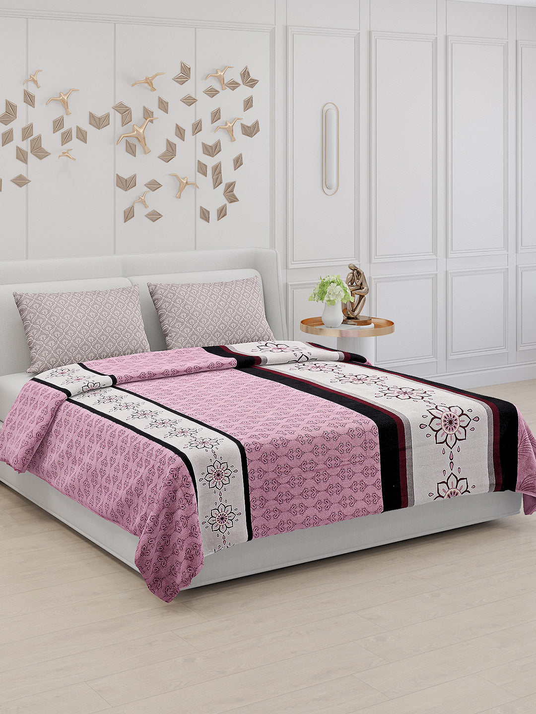 130 GSM Polyester Double Bed Bedsheet with 2 Pillow Covers
