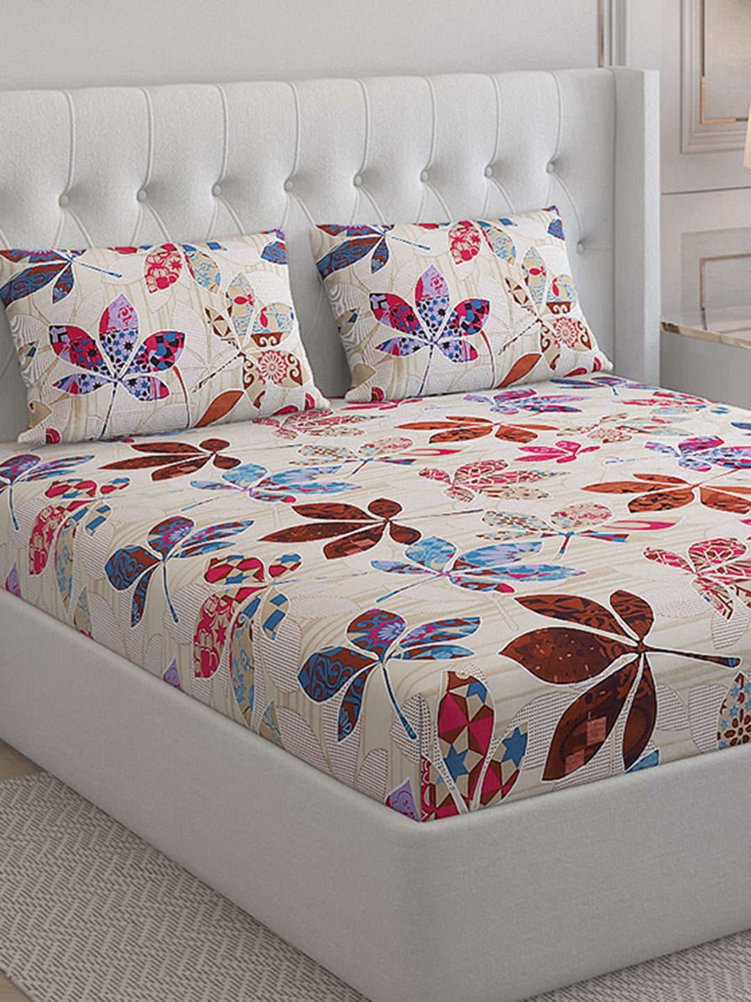130 GSM  Polyester Double Bed Bedsheet with 2 Pillow Covers
