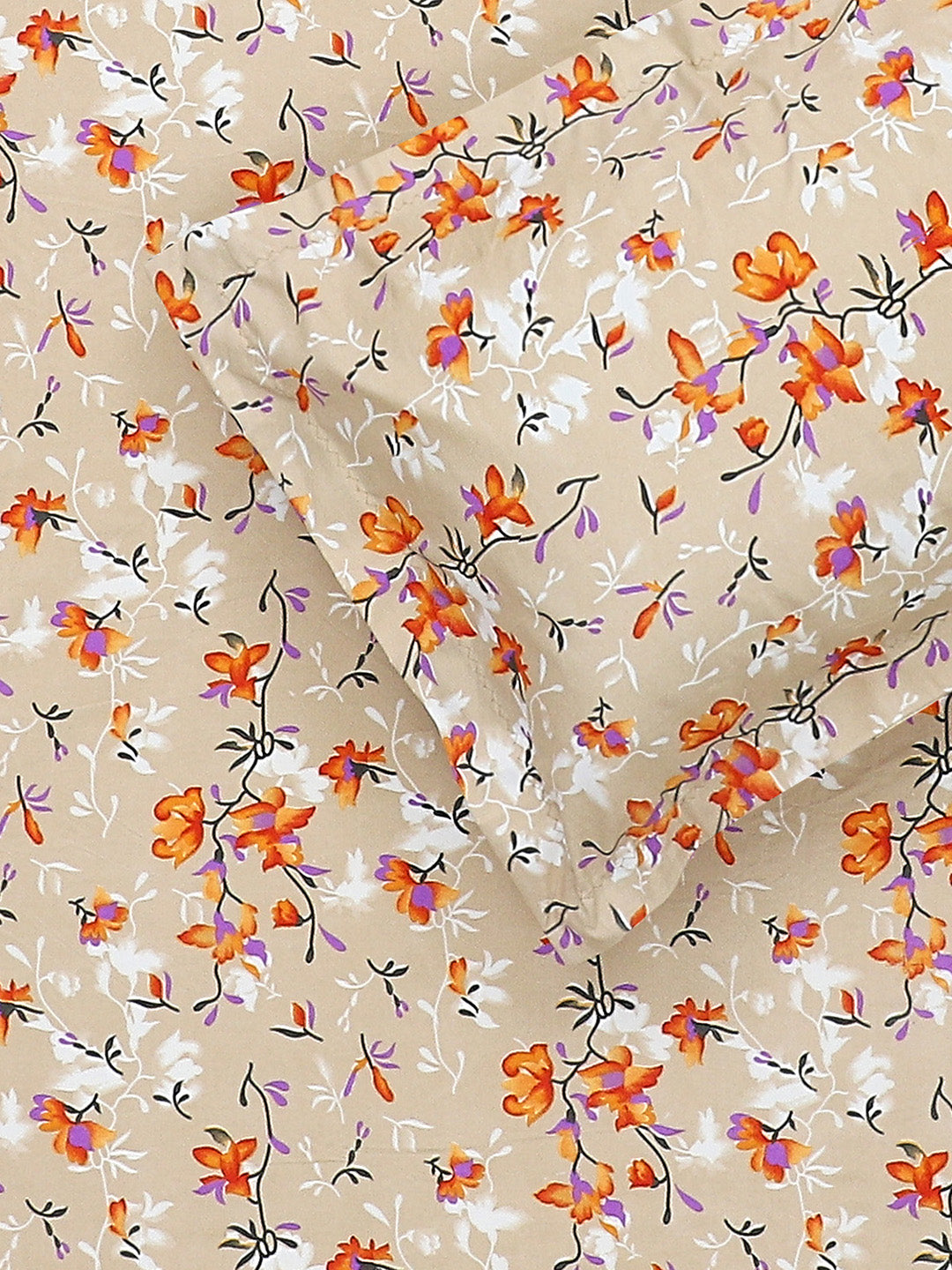 130 GSM  Polyester Double Bed Bedsheet with 2 Pillow Covers