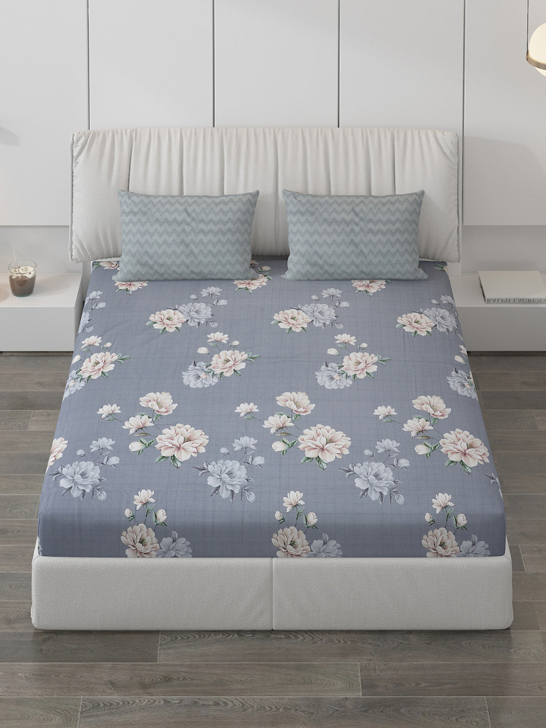 130 GSM Polyester Double Bed Bedsheet with 2 Pillow Covers