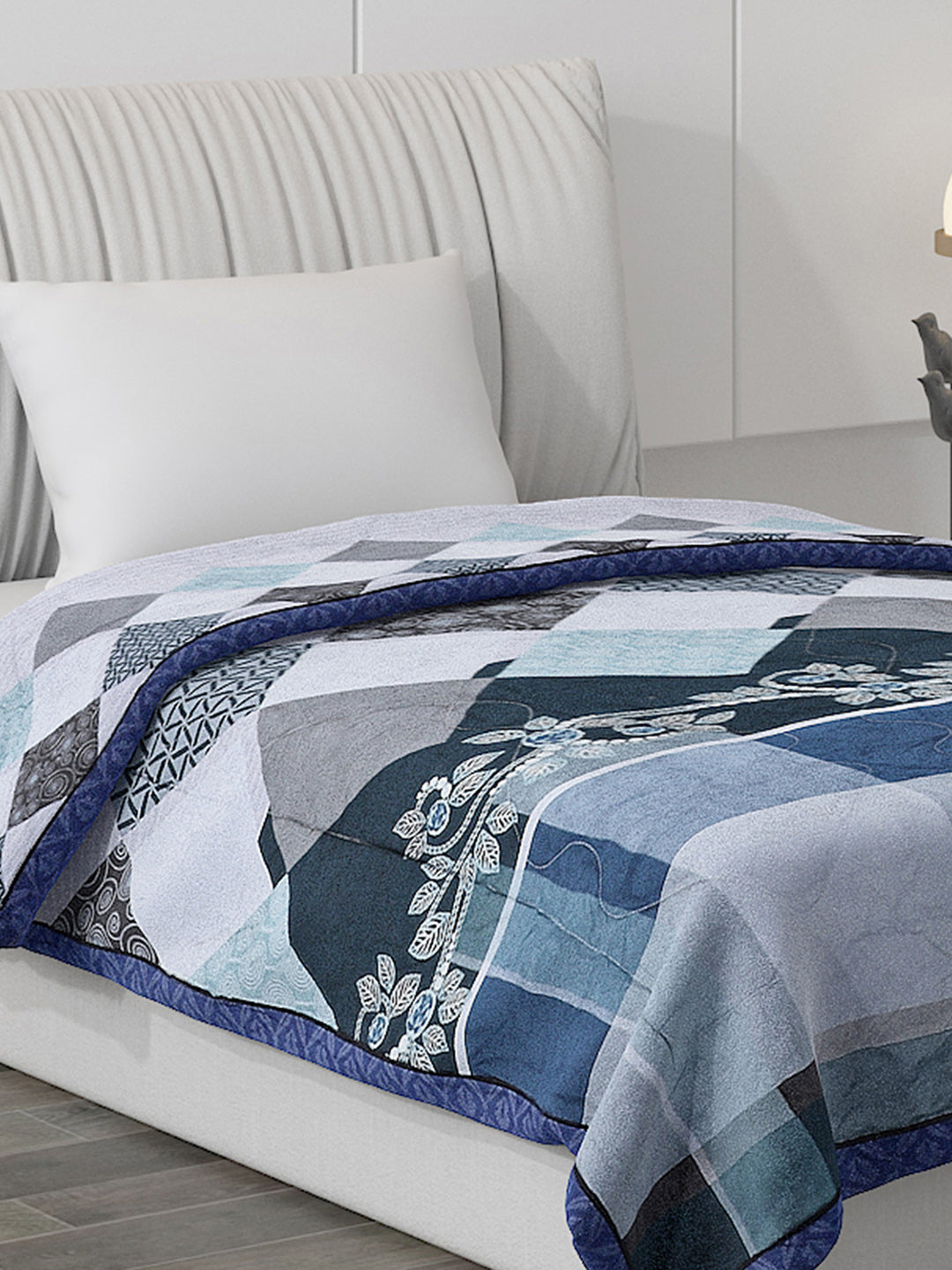Printed Polyester Single Bed Comforter for AC Room