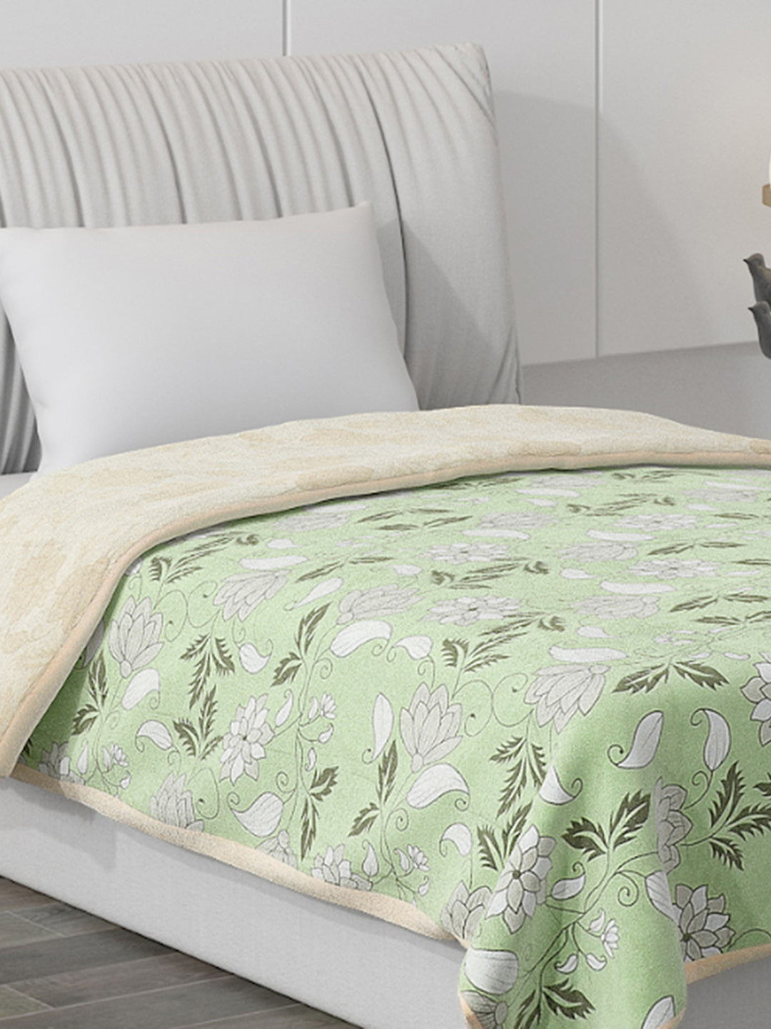 Printed Polyester Single Bed Comforter for AC Room