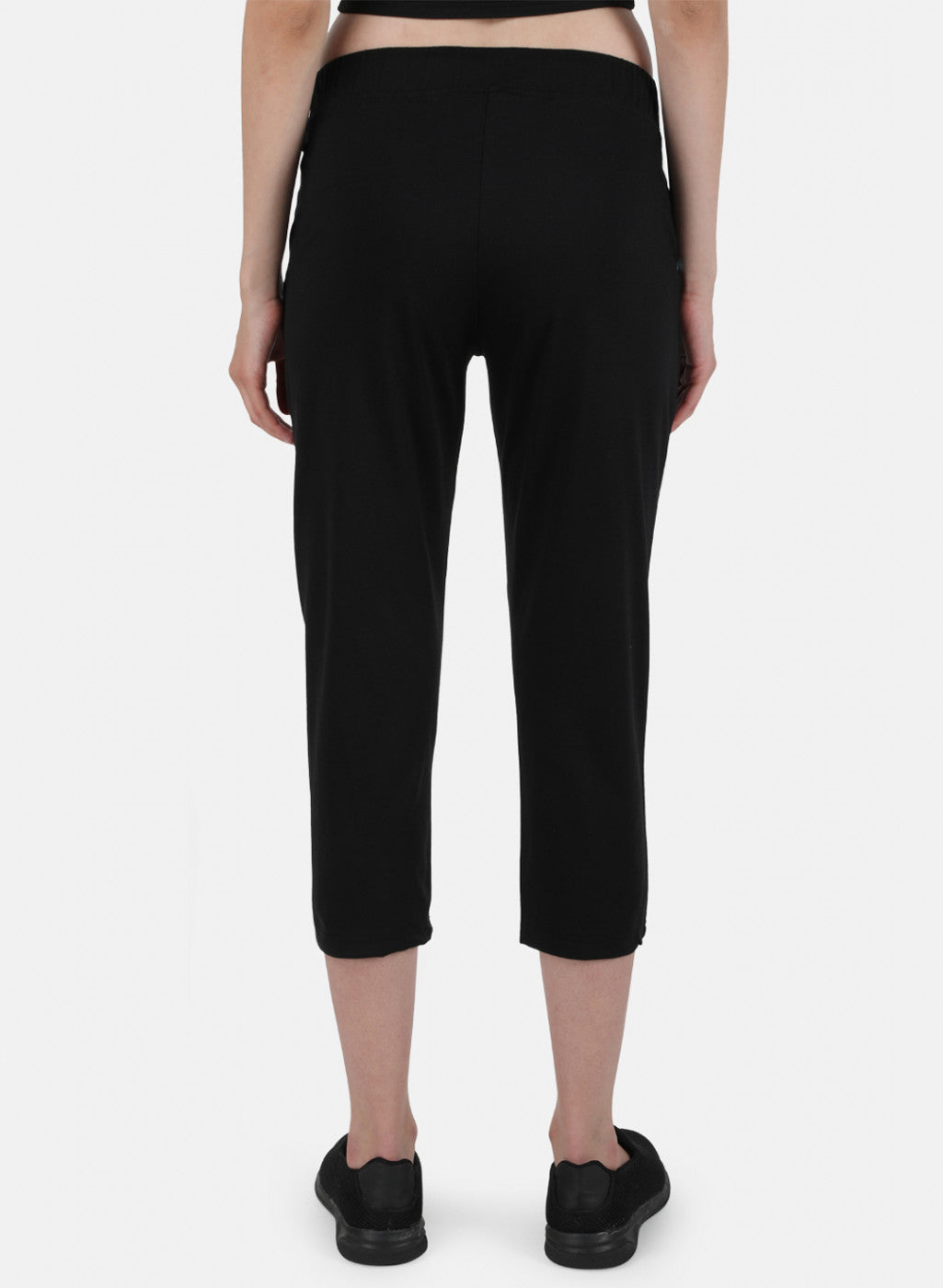 Womens Black Regular Capri