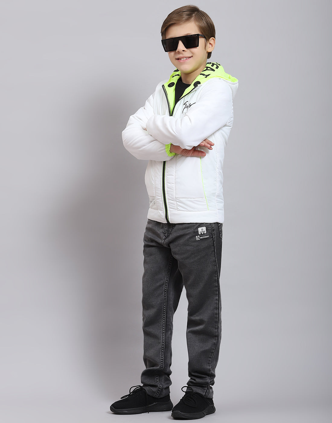 Boys White Solid Hooded Full Sleeve Boys Jacket