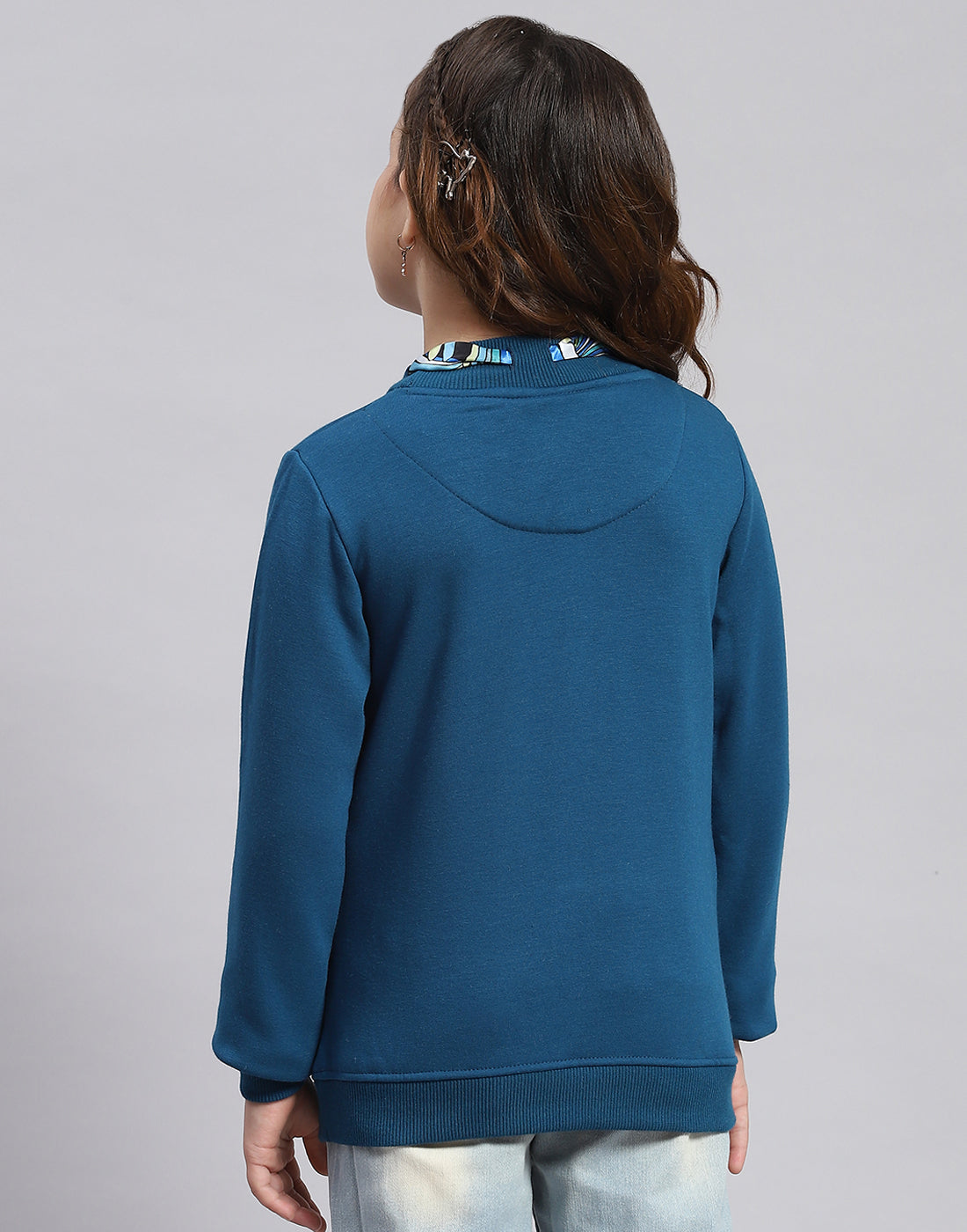 Girls Teal Blue Printed Round Neck Full Sleeve Sweatshirt