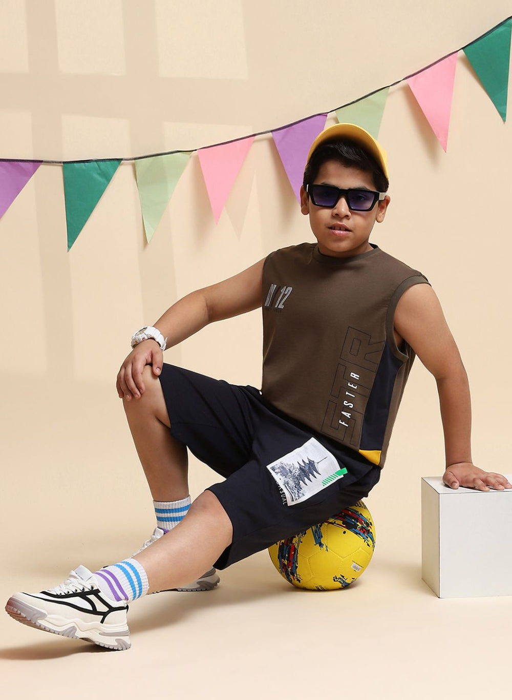 Boys White Cotton Printed Bermuda