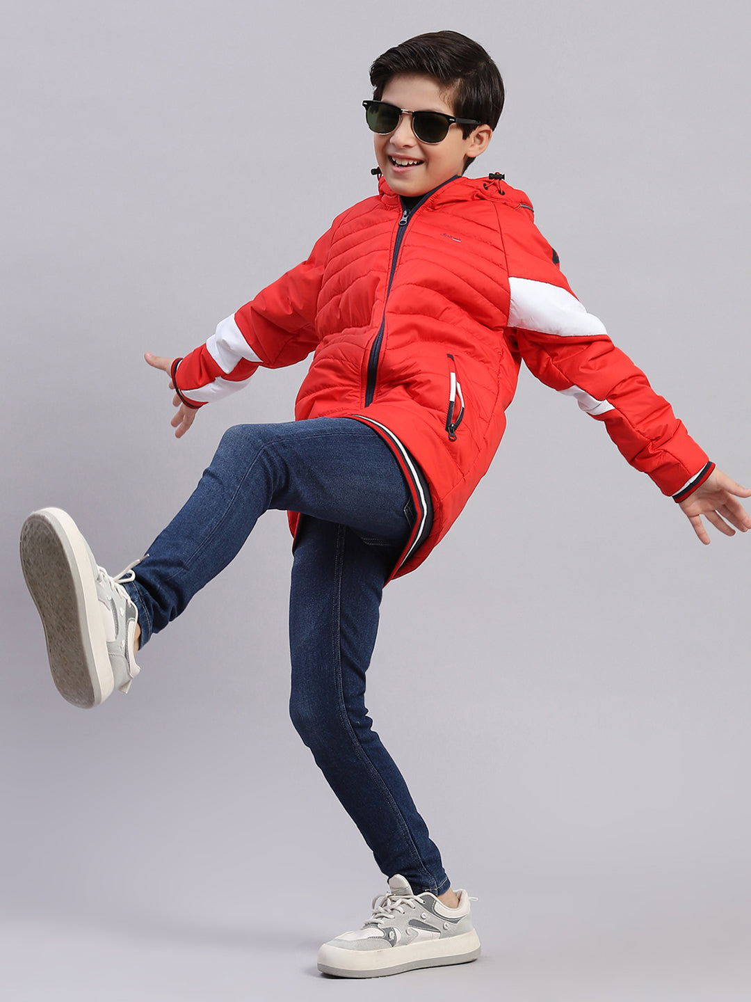 Boys Red Solid Hooded Full Sleeve Boys Jacket