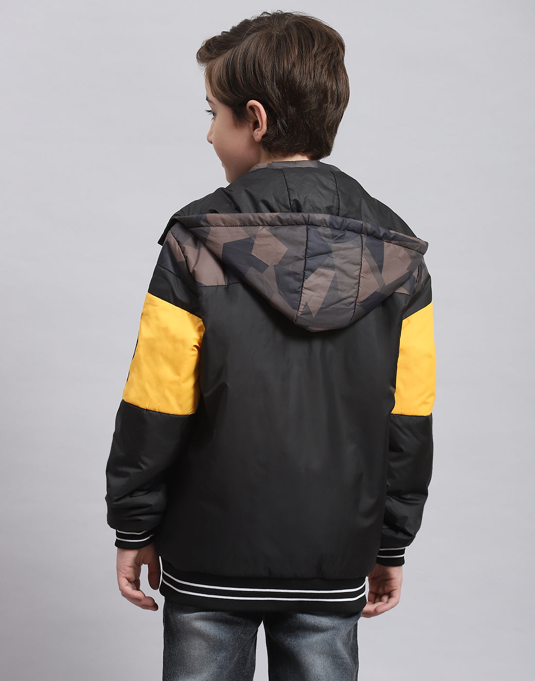 Boys Black Solid Hooded Full Sleeve Boys Jacket