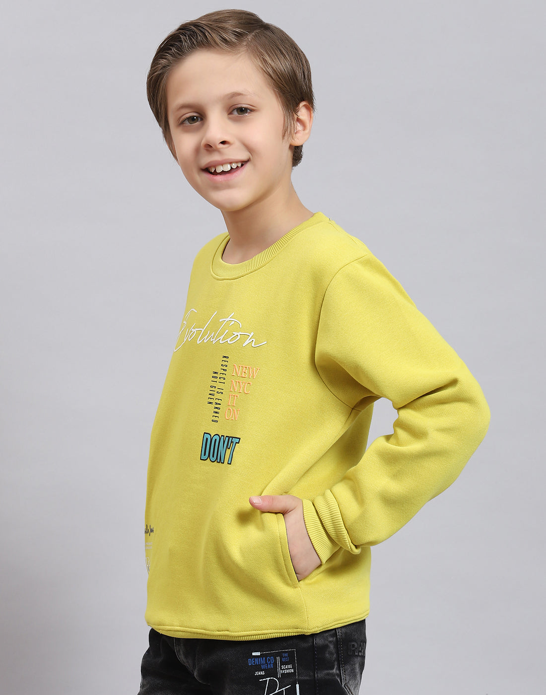 Boys Yellow Printed Round Neck Full Sleeve Sweatshirt