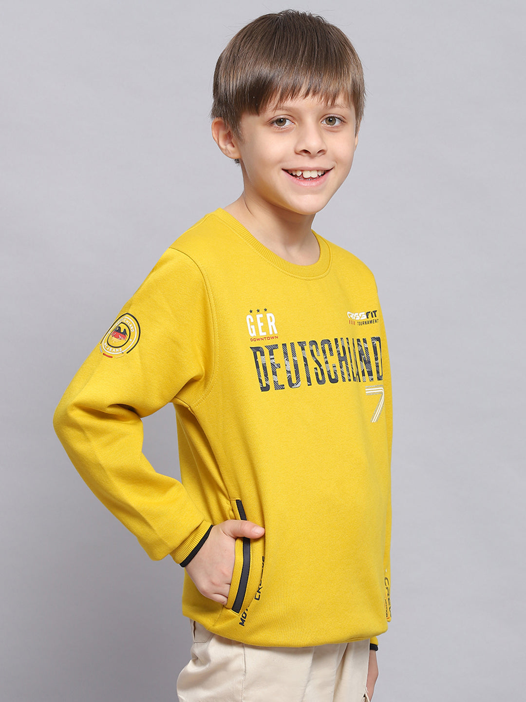 Boys Yellow Printed Round Neck Full Sleeve Sweatshirt