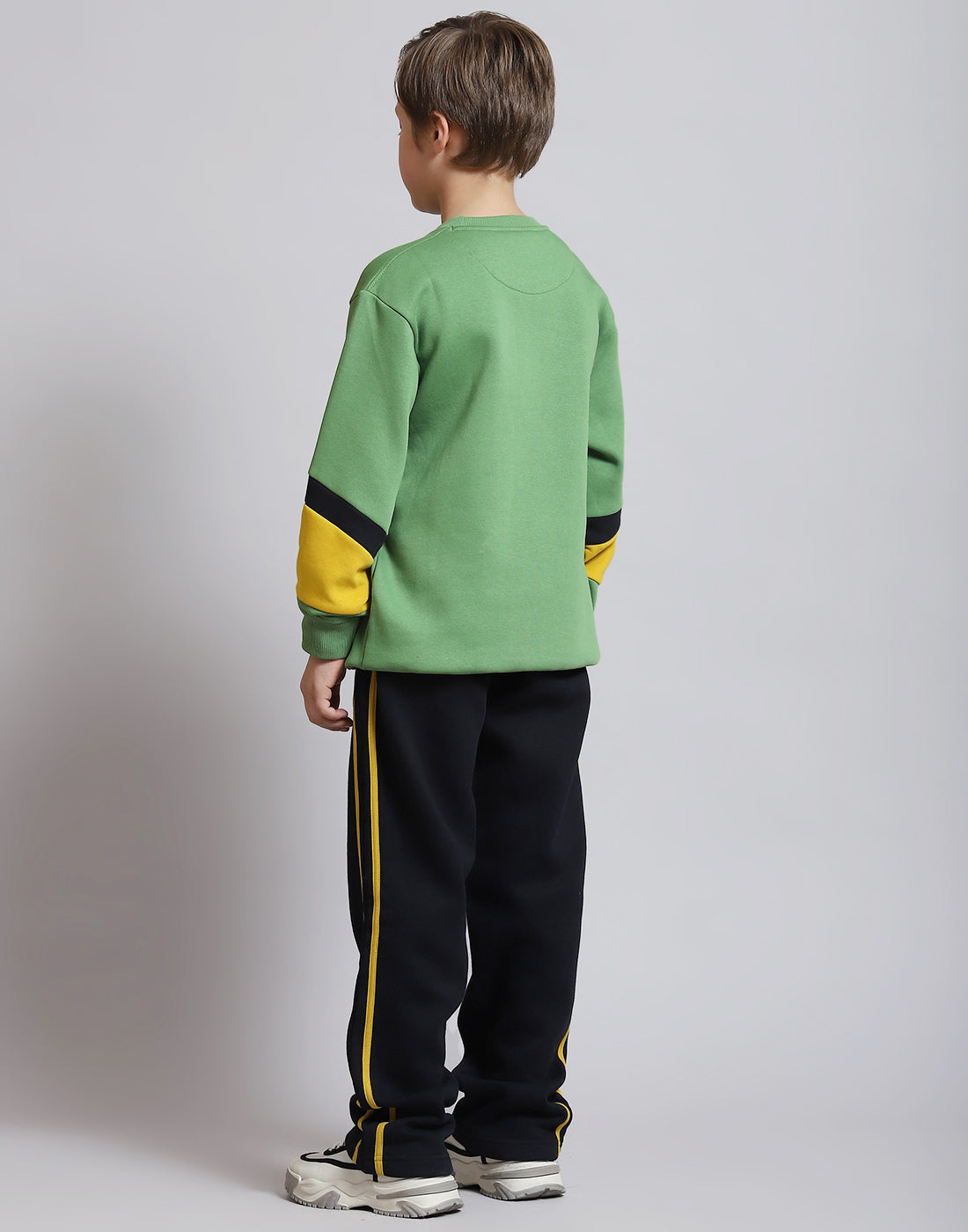 Boys Green Printed Round Neck Full Sleeve Tracksuit