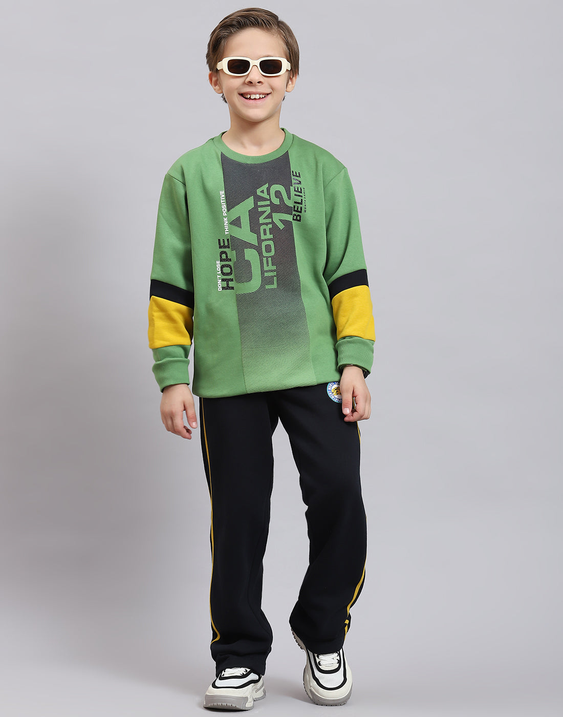 Boys Green Printed Round Neck Full Sleeve Tracksuit