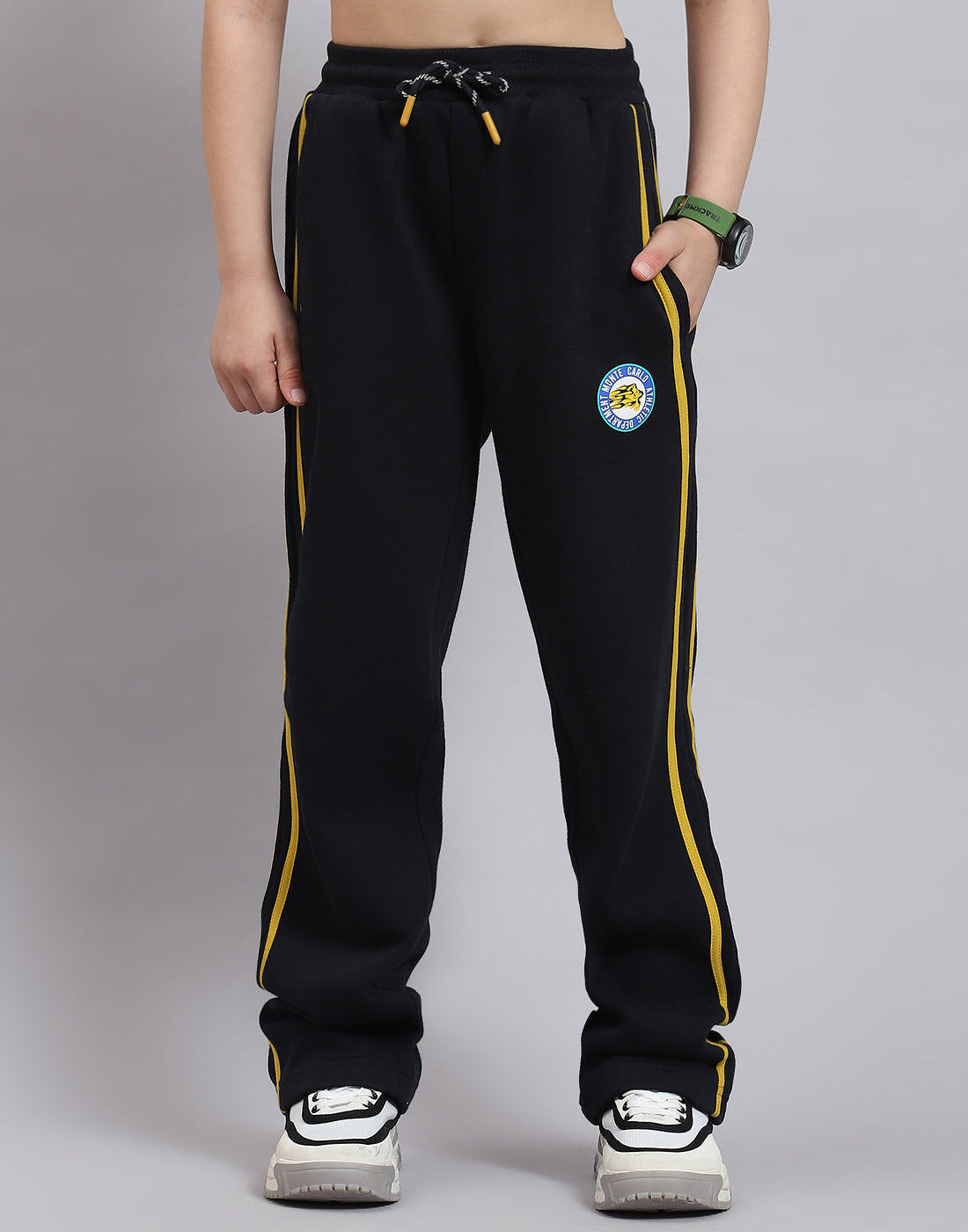 Boys Green Printed Round Neck Full Sleeve Tracksuit