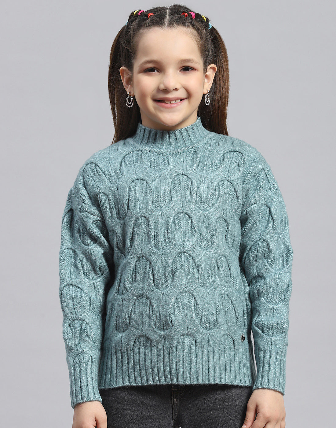 Girls Green Self Design T Neck Full Sleeve Sweater