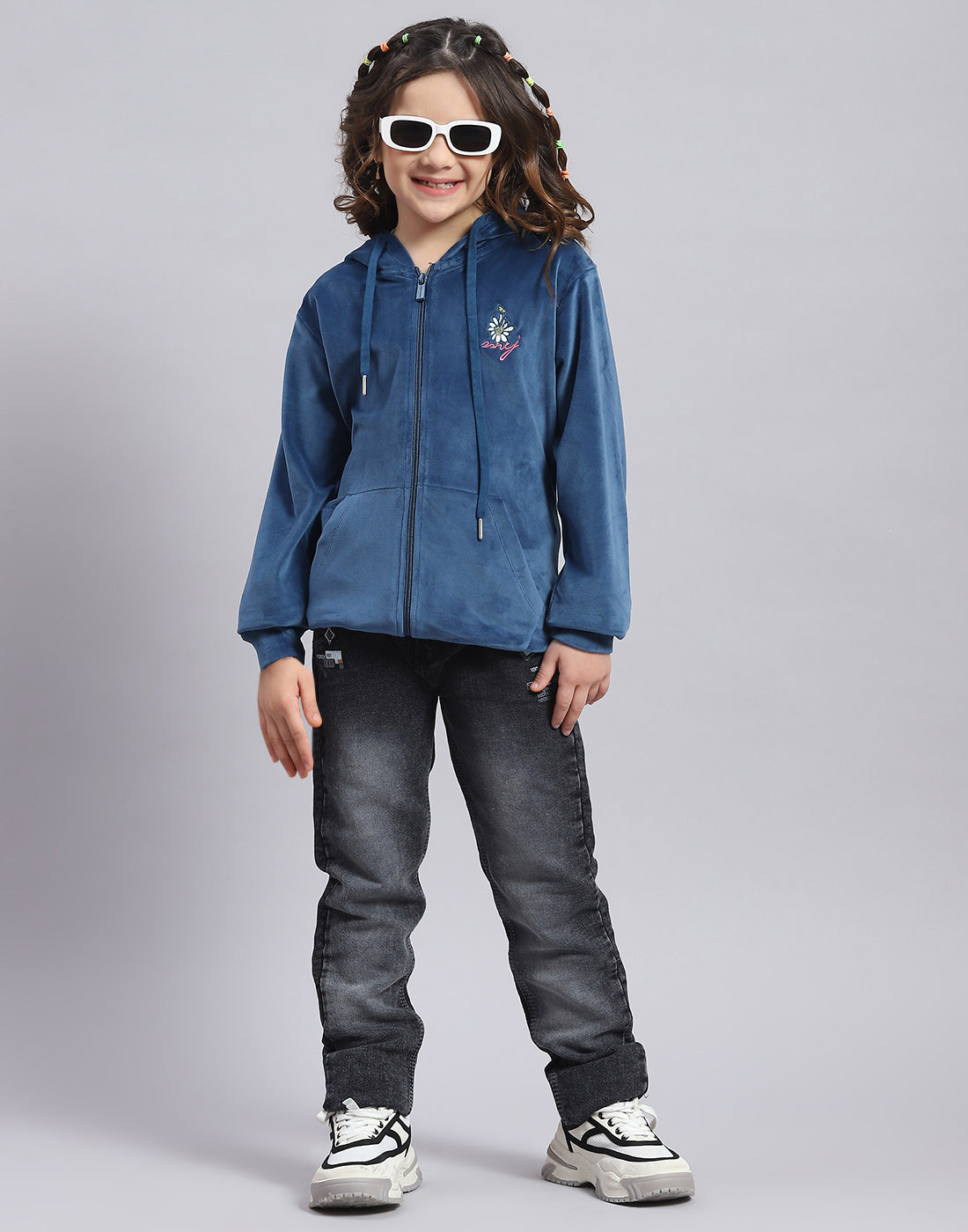Girls Blue Solid Hooded Full Sleeve Sweatshirt