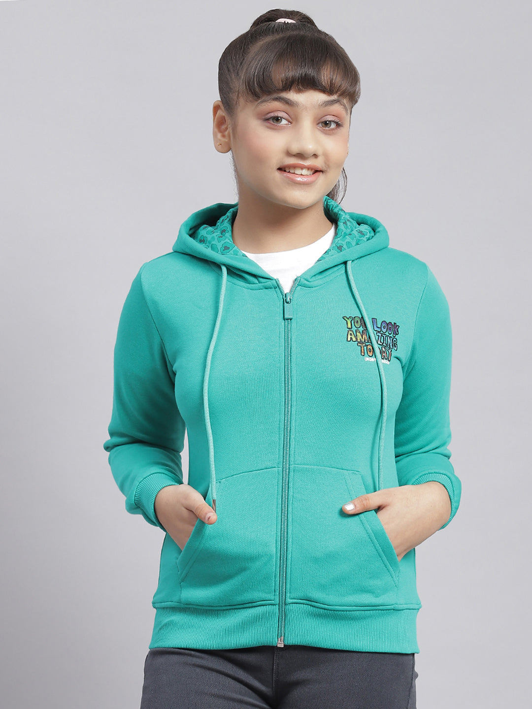 Girls Green Solid Hooded Full Sleeve Sweatshirt