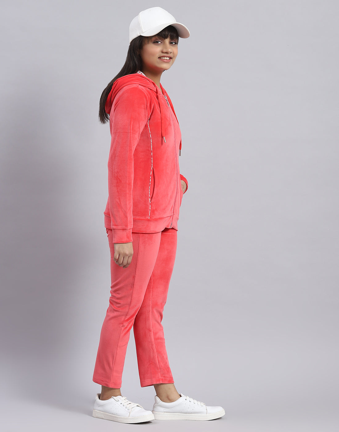 Girls Pink Solid Hooded Full Sleeve Tracksuit