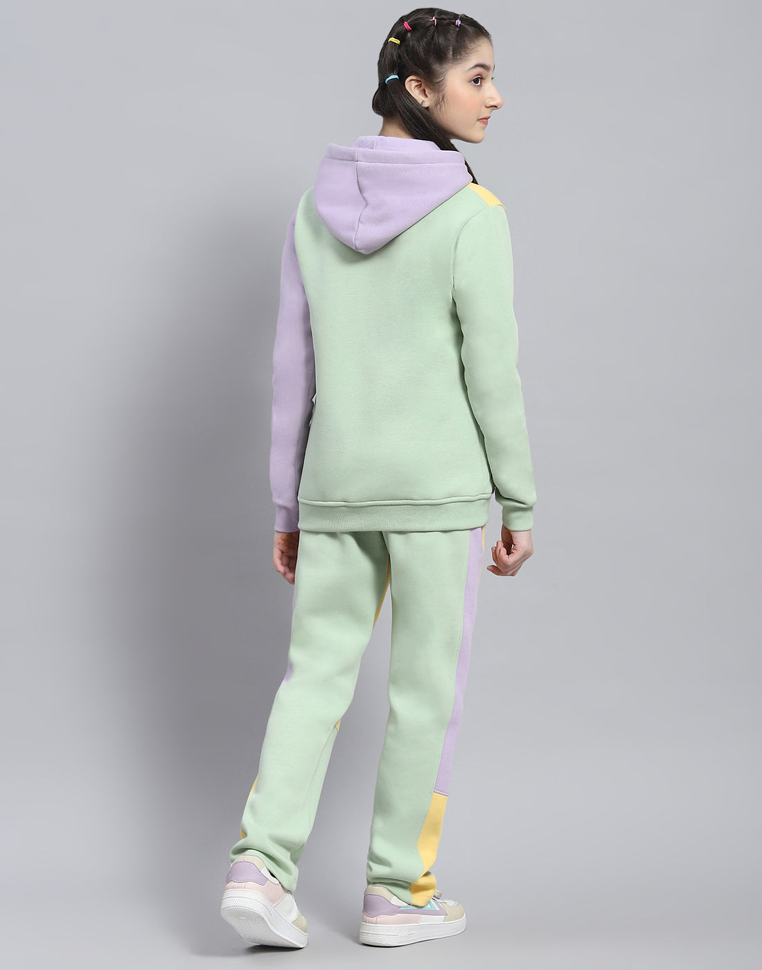 Girls Yellow Printed Hooded Full Sleeve Tracksuit