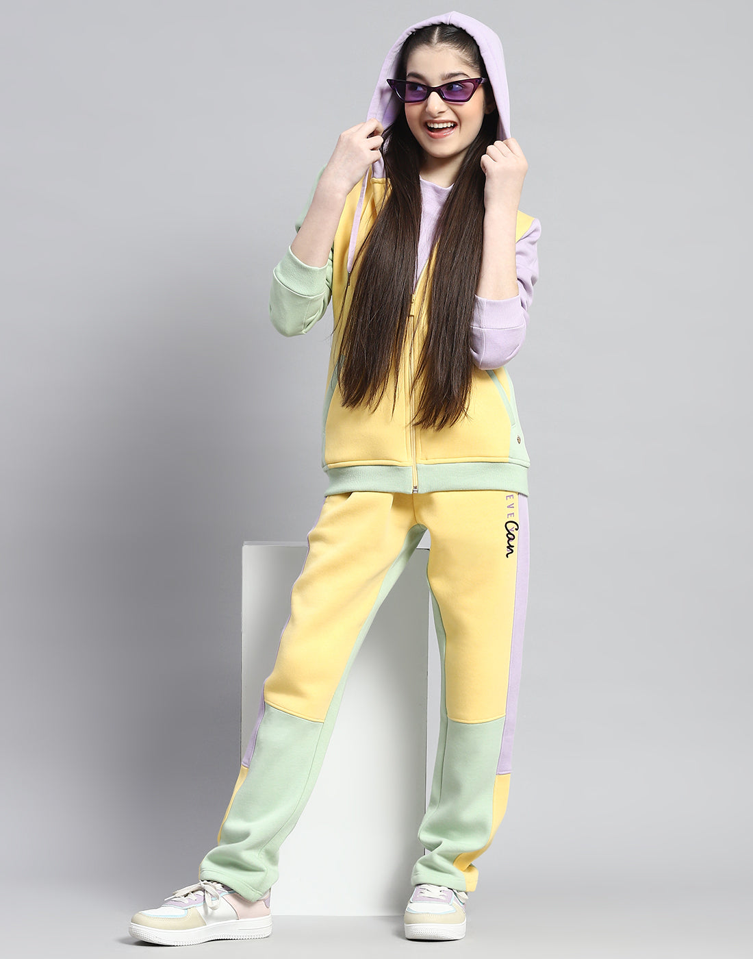 Girls Yellow Printed Hooded Full Sleeve Tracksuit