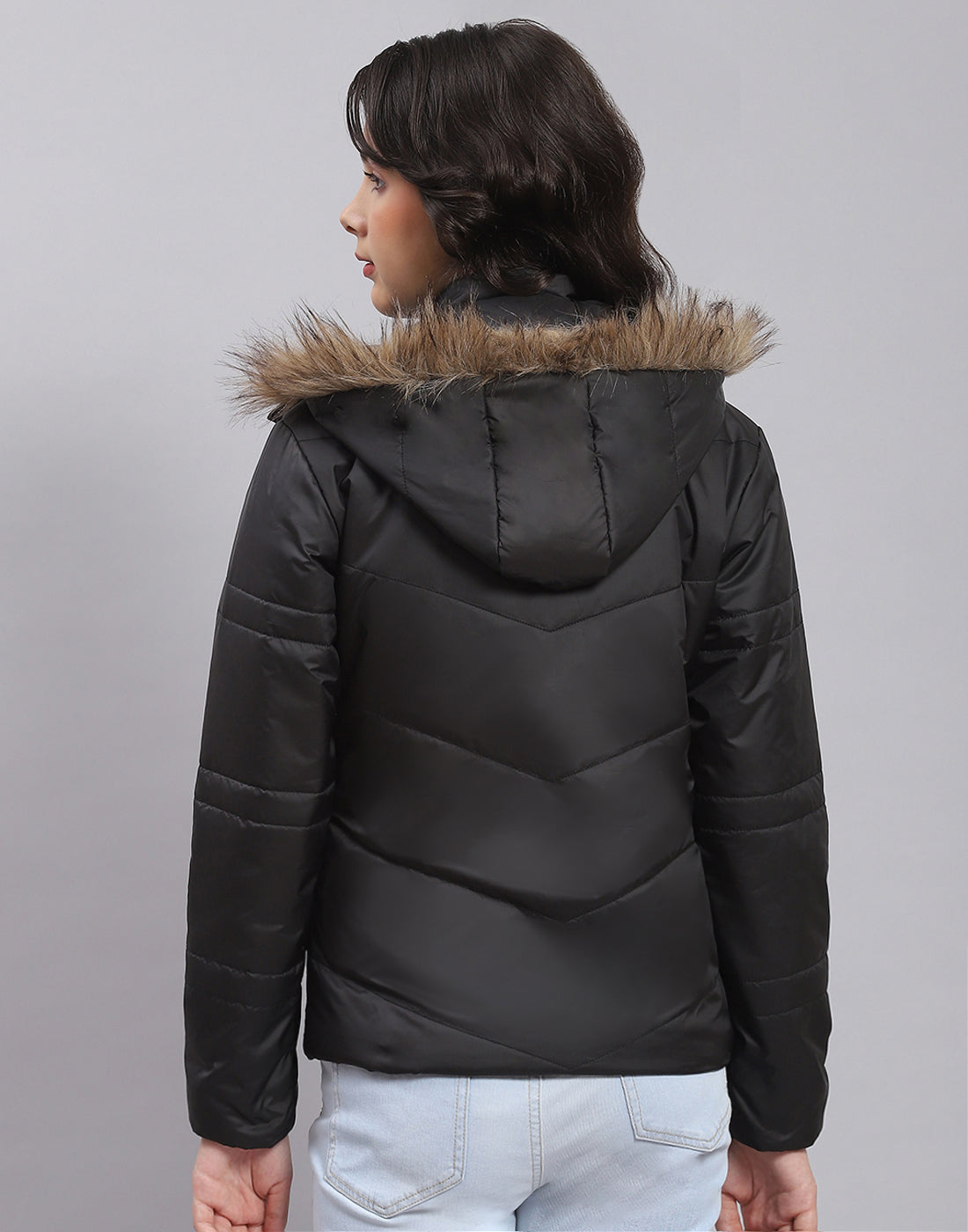 Girls Black Solid Hooded Full Sleeve Girls Jacket