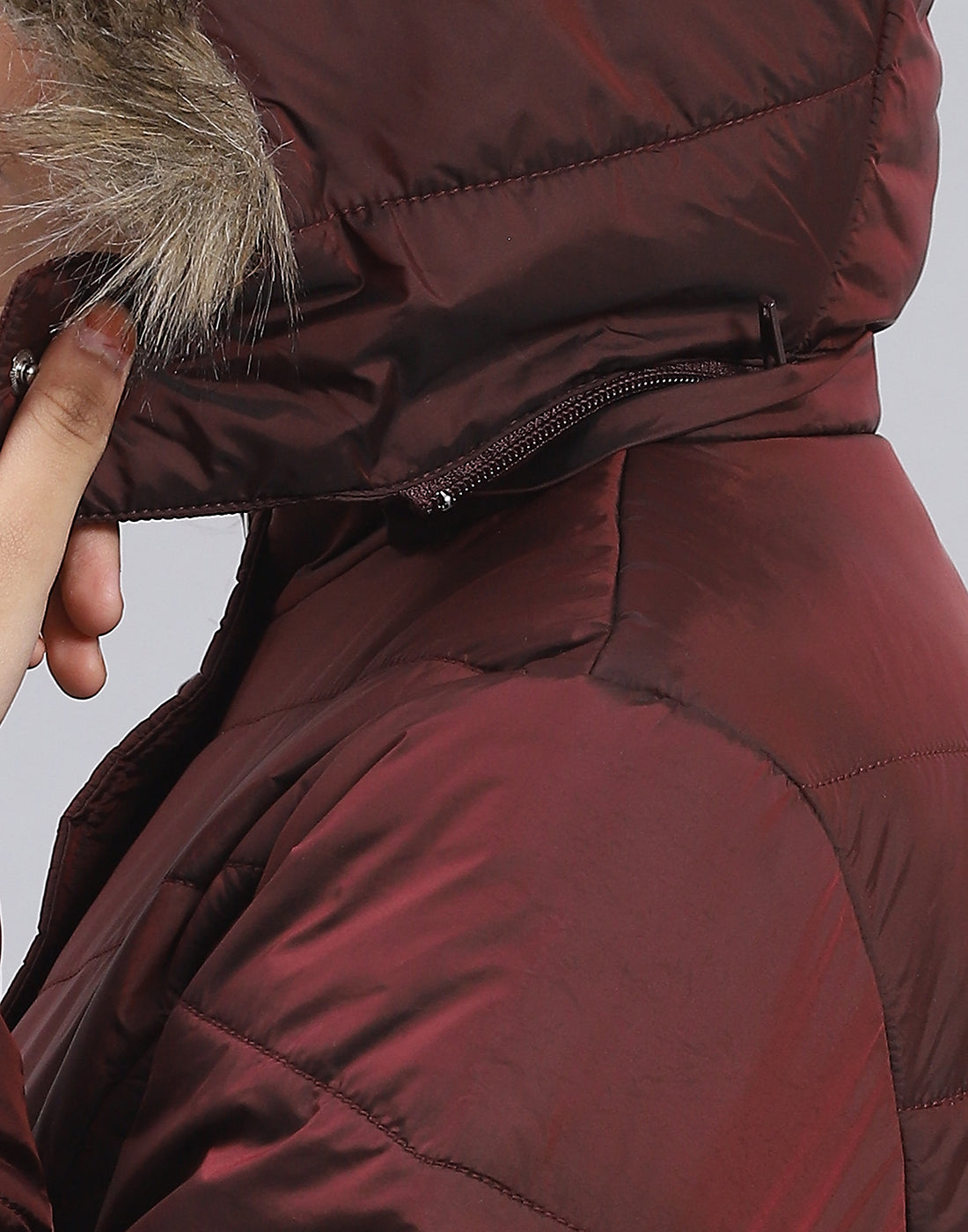 Girls Maroon Solid Hooded Full Sleeve Girls Jacket