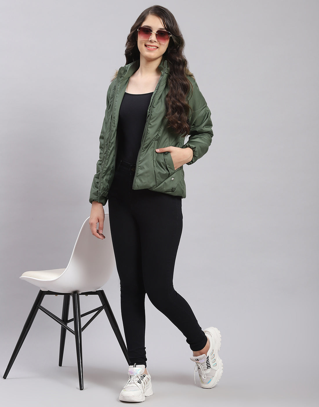 Girls Olive Solid Hooded Full Sleeve Girls Jacket