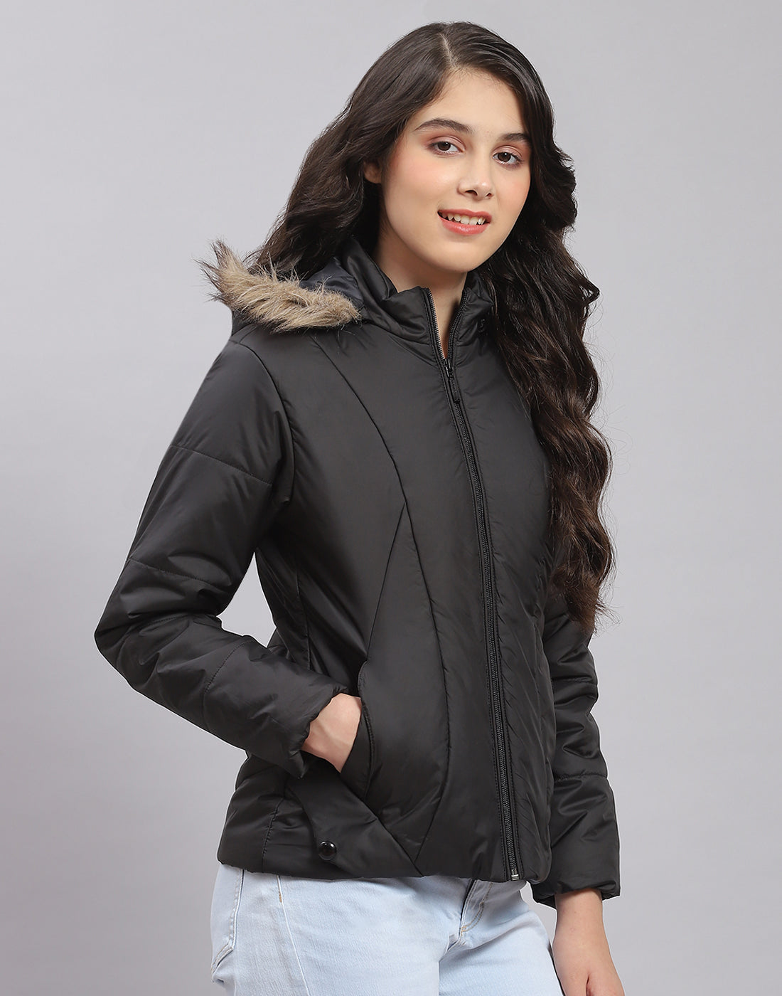 Girls Black Solid Hooded Full Sleeve Girls Jacket