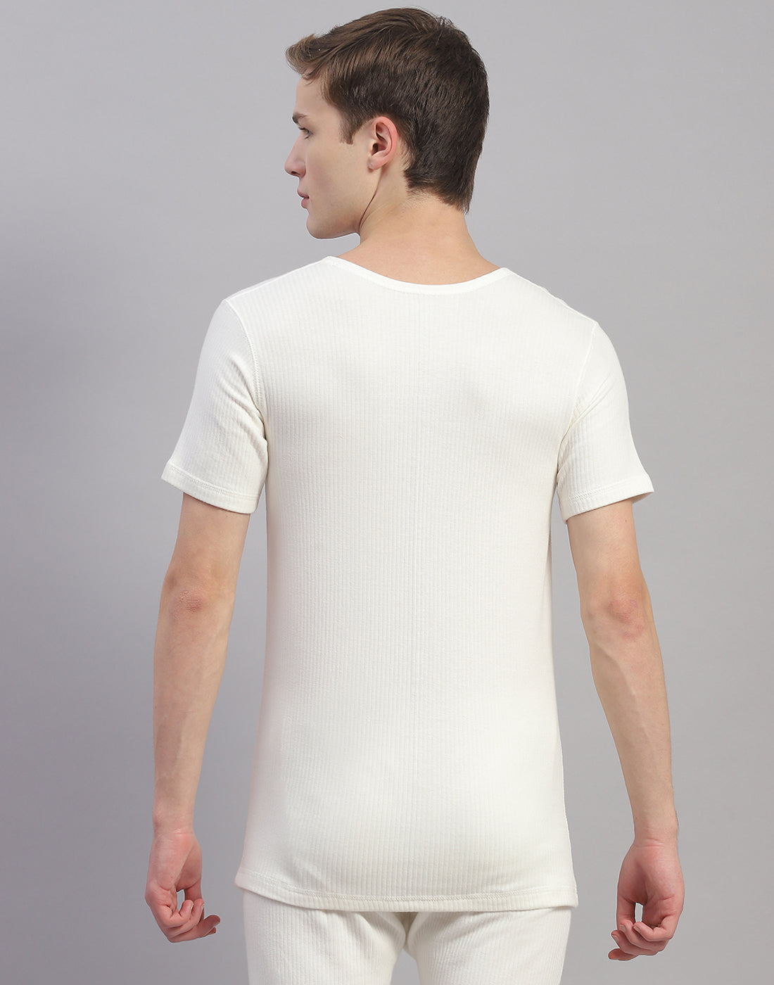 Men Off White Solid Round Neck Half Sleeve Thermal Vest